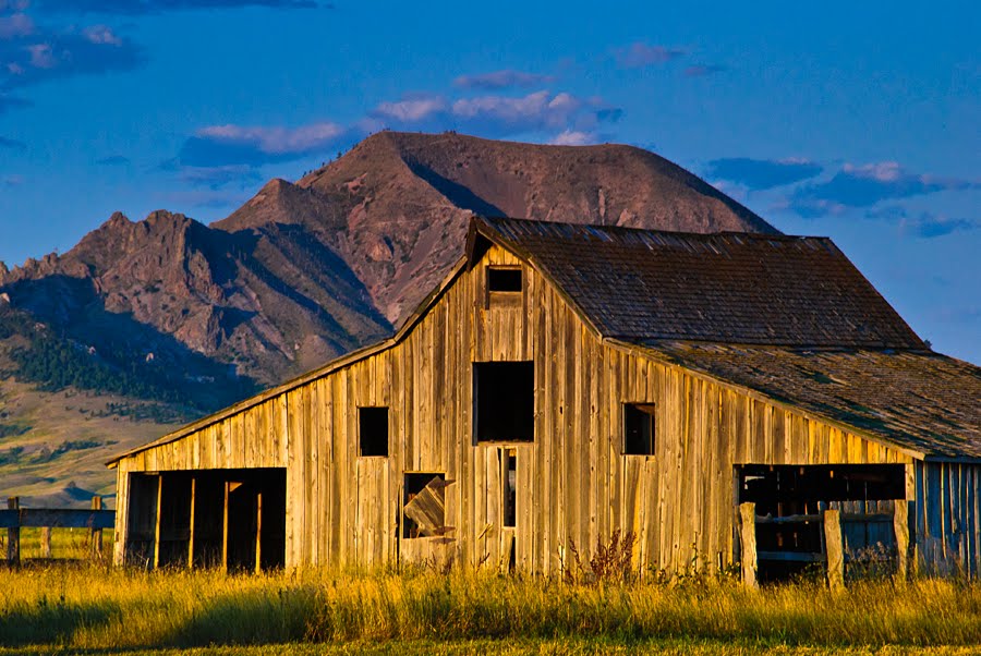 Dakotagraph Western South Dakota's "iconic" barn