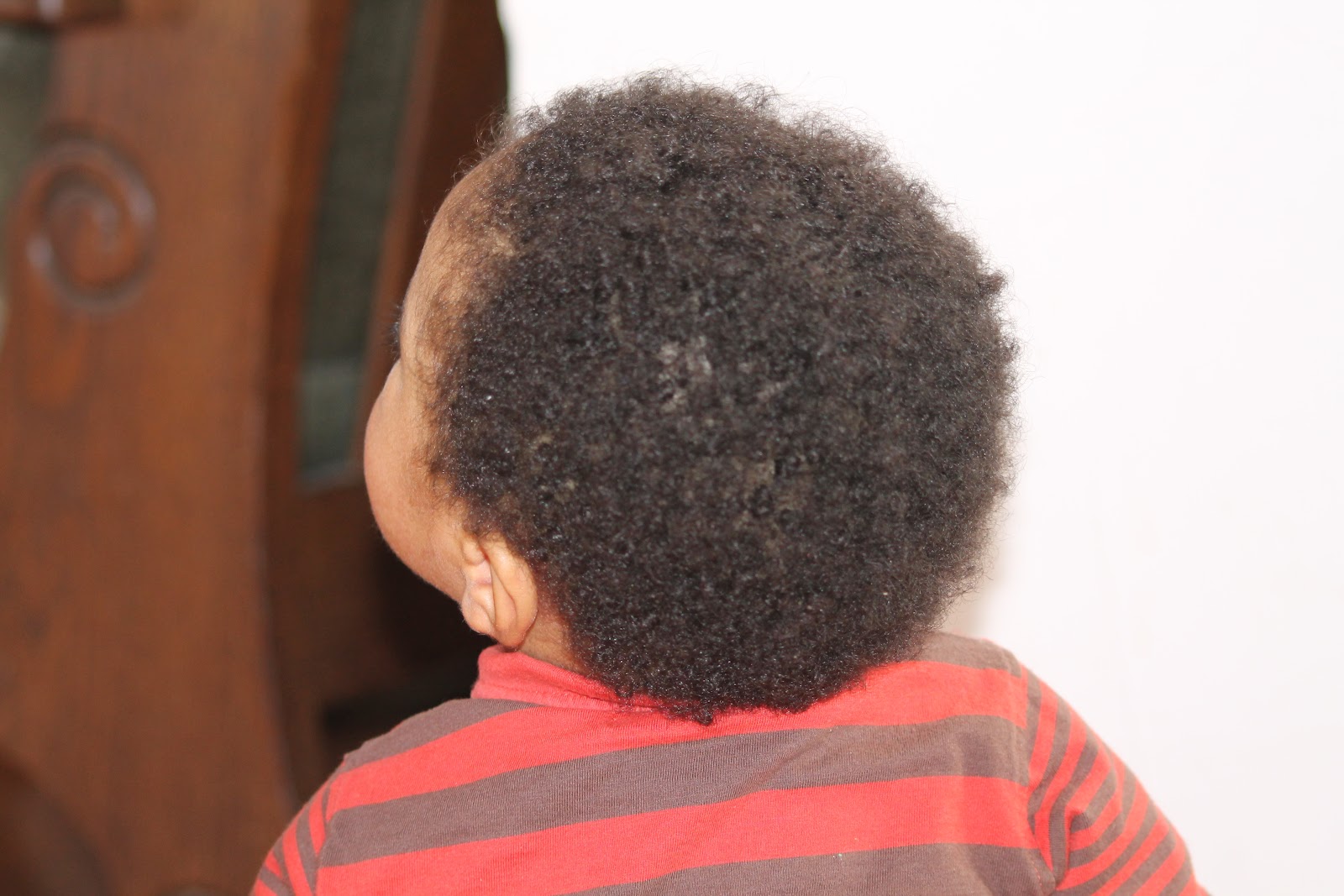 Comment coiffer les cheveux crépus de mon enfant ? - Elle