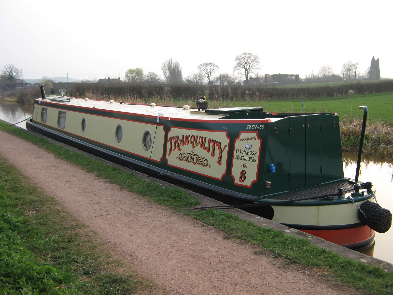 Travels on Narrow Boat Tranquility An early start, and a new colour