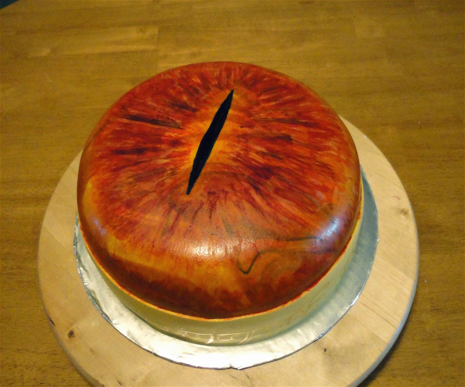 i heart cakes Lord of the Rings theme cake