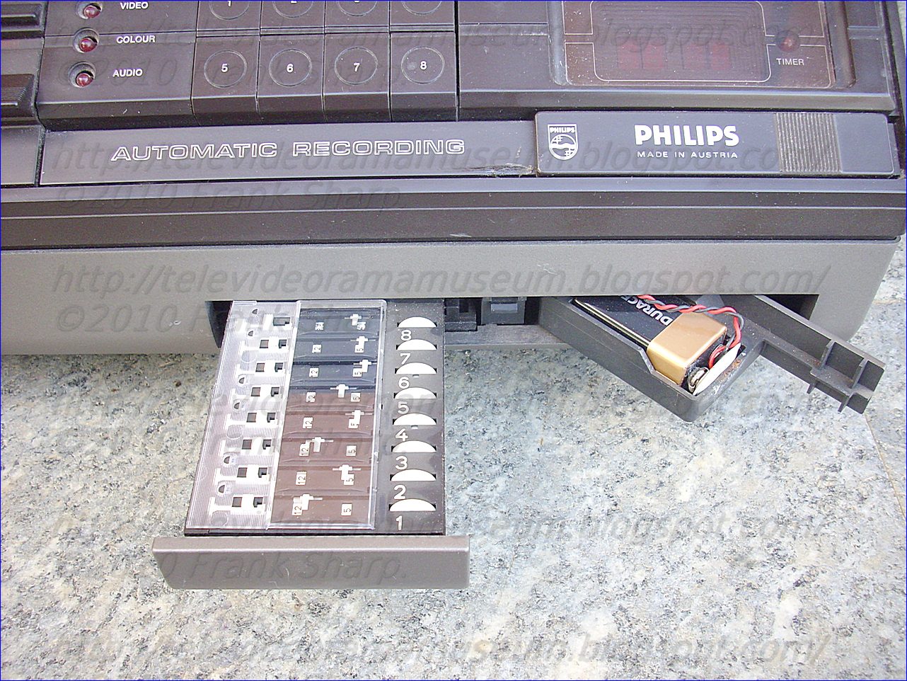 Tele Video Rama Museum ! PHILIPS VIDEO CASSETTE RECORDER VCR N1502