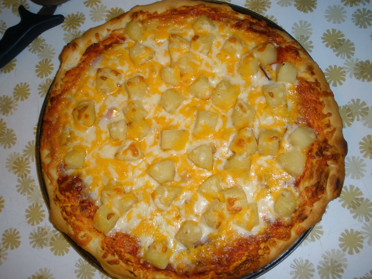 Rachel's Recipes Pizza! (+ dessert pizza)