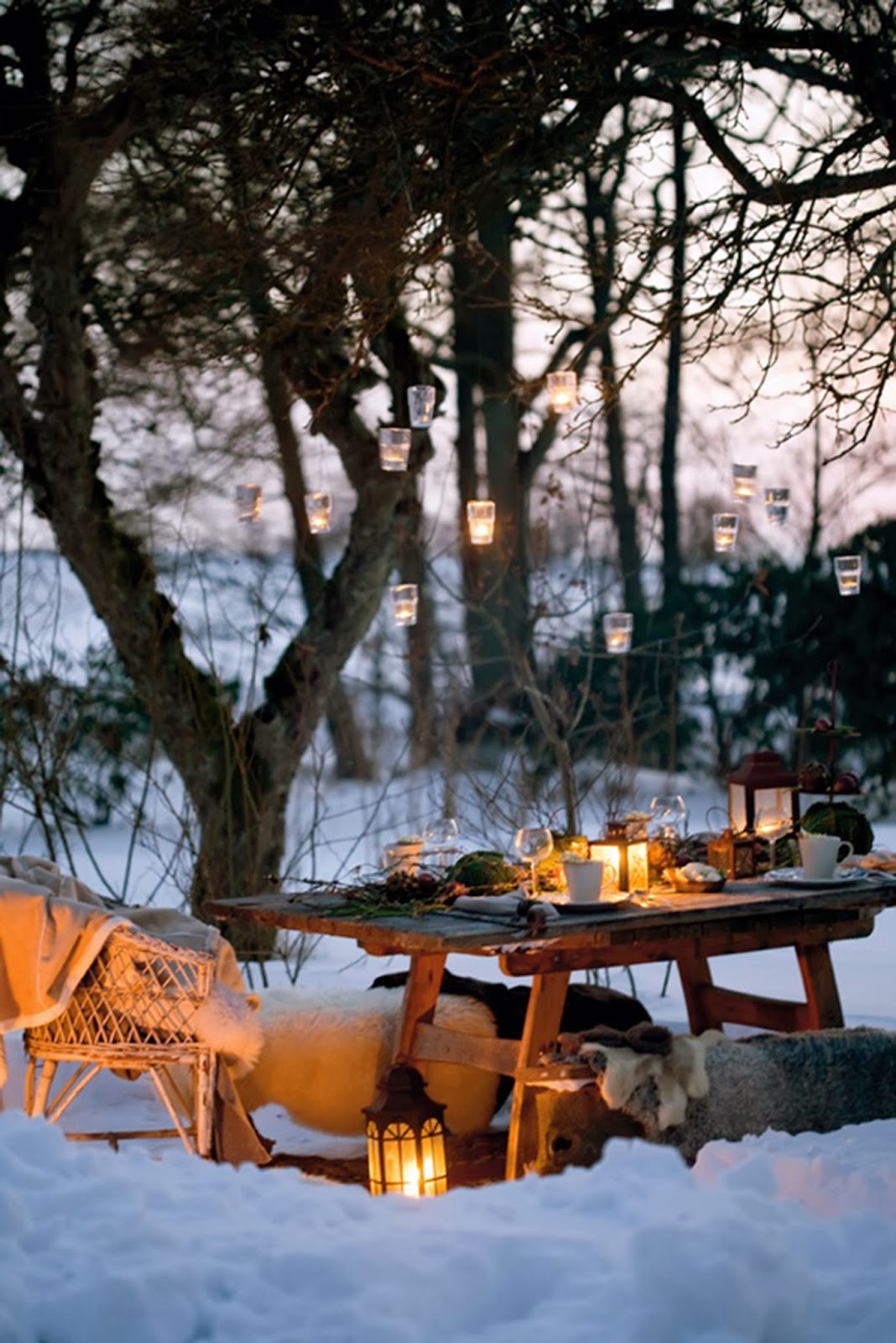 Shop Land &amp; Garden at www.landngarden.com: Entertaining Outdoors: Throw