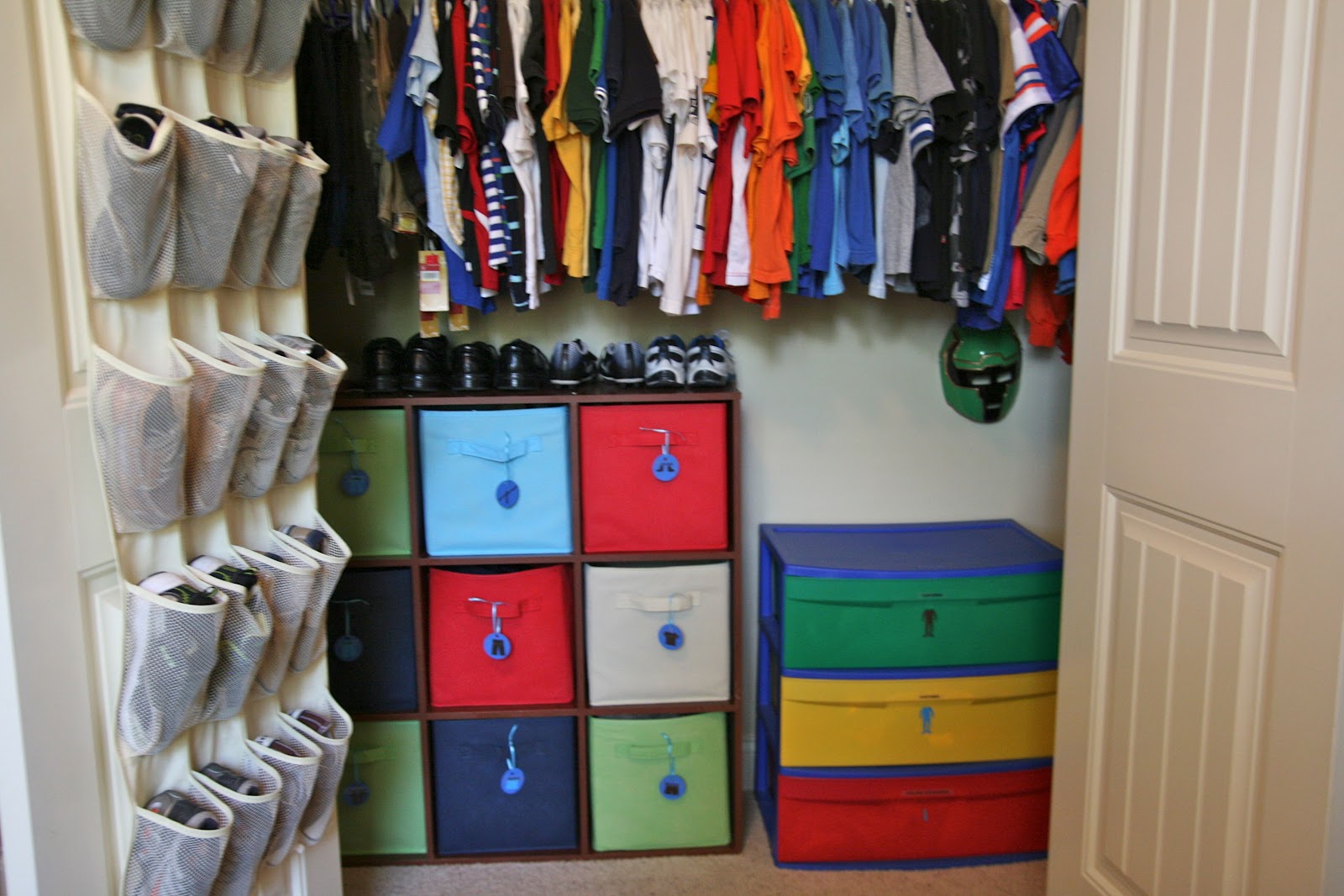 Smart and Simple Organizing Organized Child's Closet!