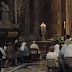 El Papa fue a misa en San Pedro mezclado entre los fieles