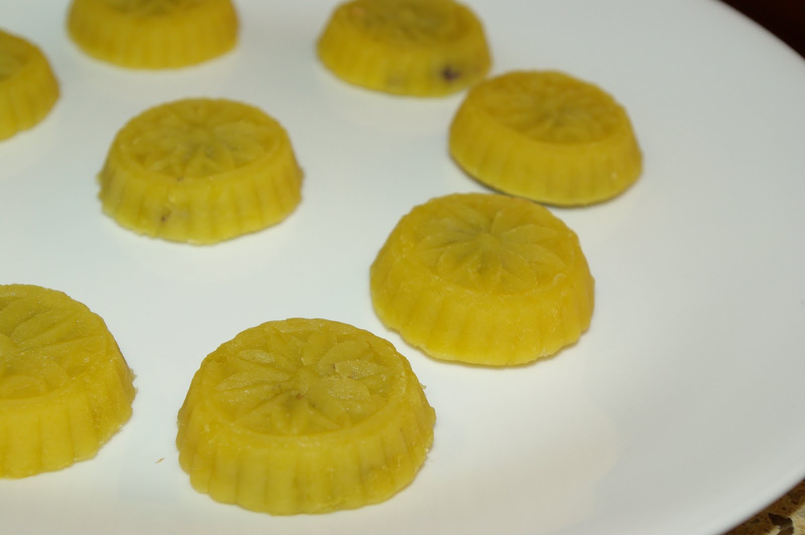 Susan's wonderful world Green bean cake 綠豆糕