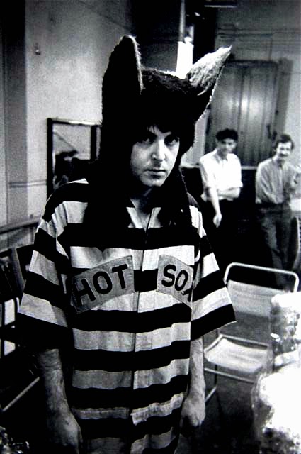 PaulMcCartneyHotSoxDemon13OnBack.jpg