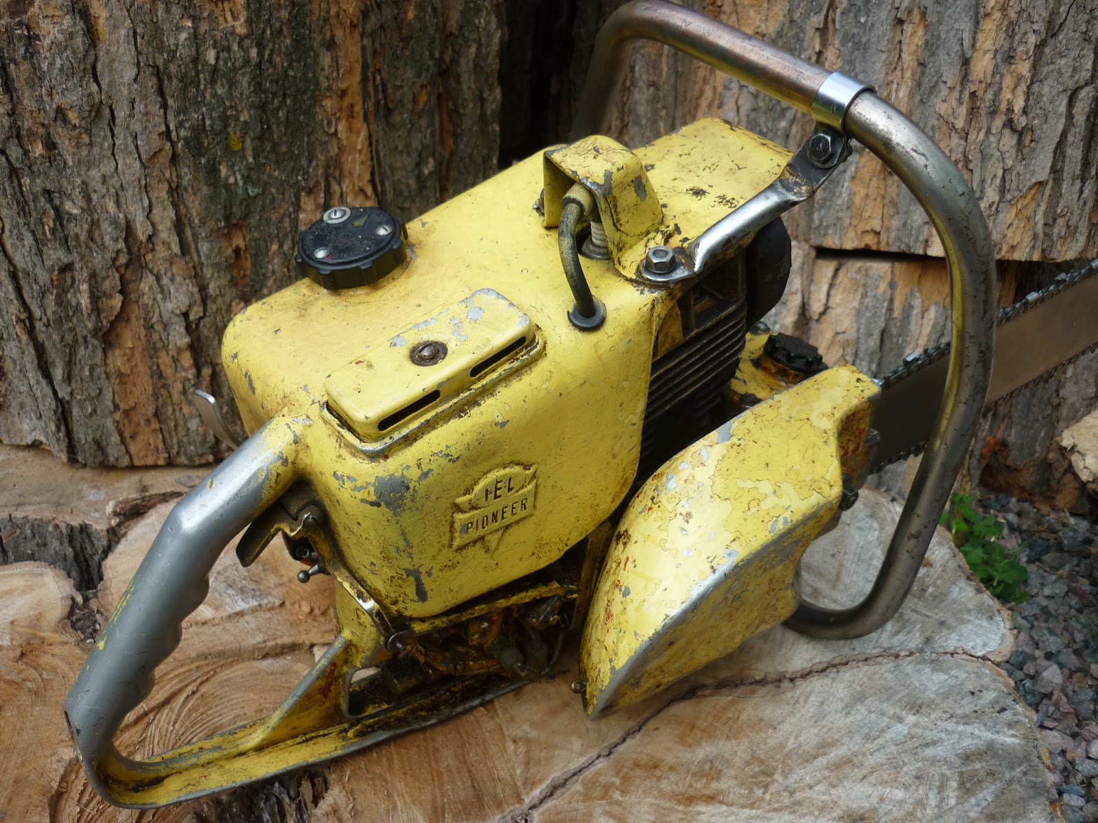 VINTAGE CHAINSAW COLLECTION IEL HM/HC (UNUSUAL 2 STAMPING)