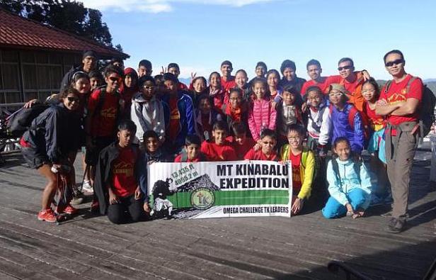 Guru Gadai Nyawa Lindungi Murid Dihempap Batu Sekolah Rendah Tanjong Katong