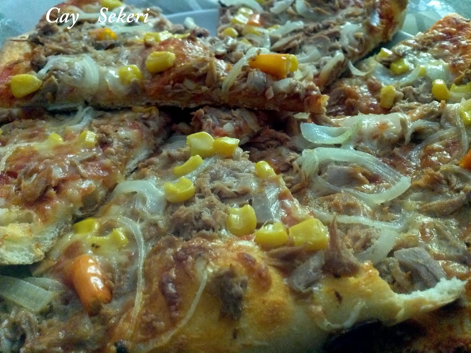 Cay Sekeri Ton Balikli / Mantarli Pizza