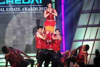 Kareena Kapoor Sizzling performance in CREDAI Awards