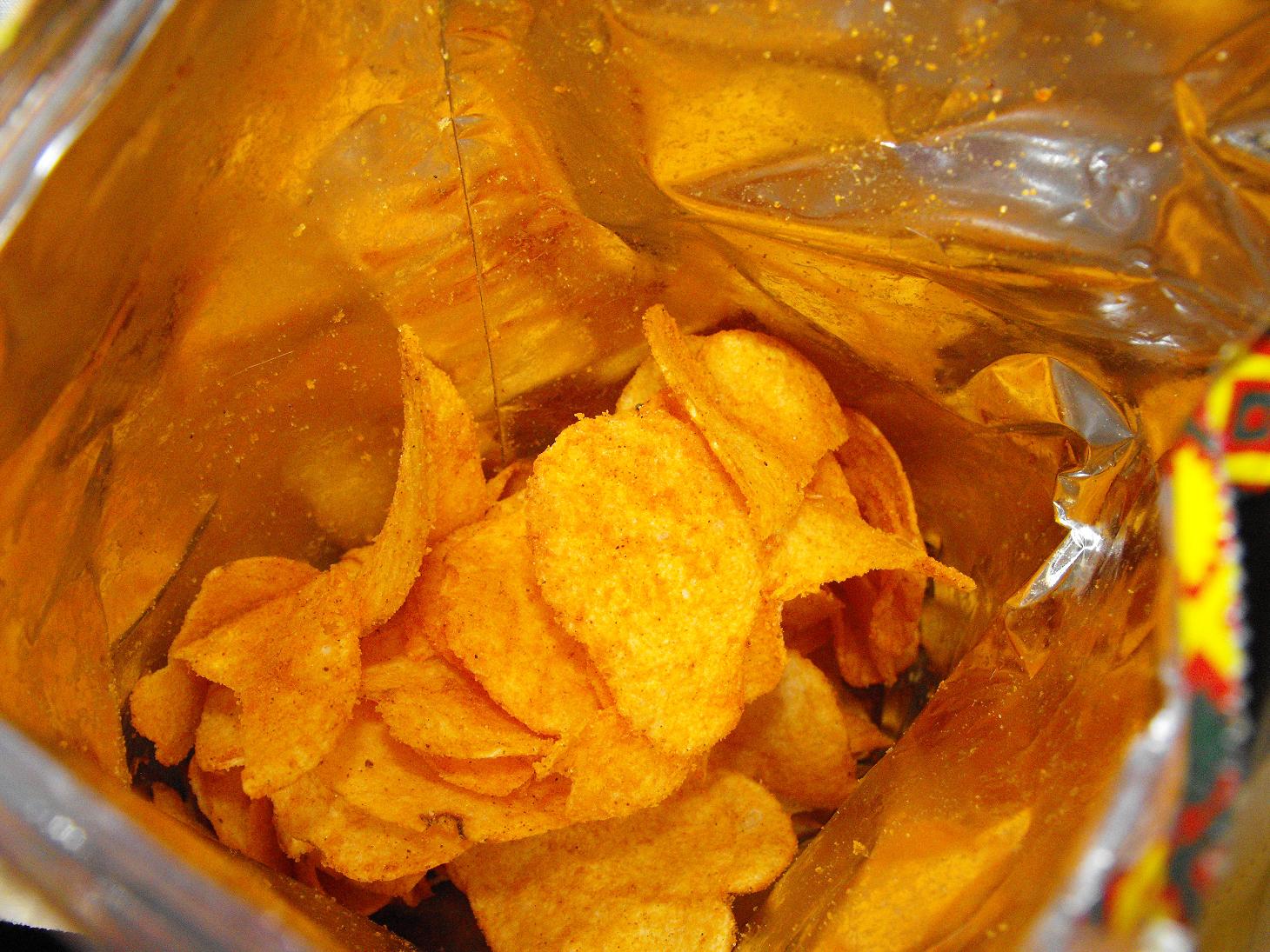 Hot Chicks Eatin' Spicy Chips Snack 164 Calbee Hot & Spicy Potato Chips