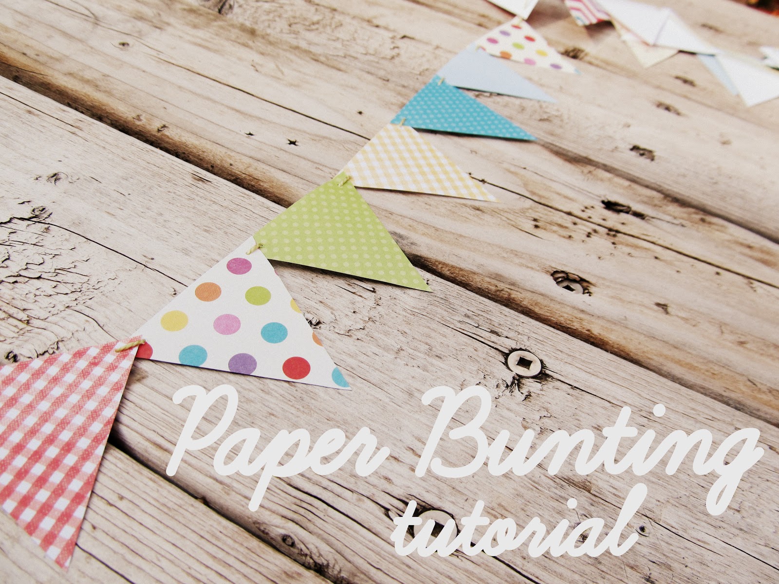 Dabbling Domesticity Super Easy Paper Bunting DIY