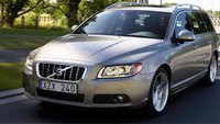 2008 Volvo V70 & XC70 Owner Manual