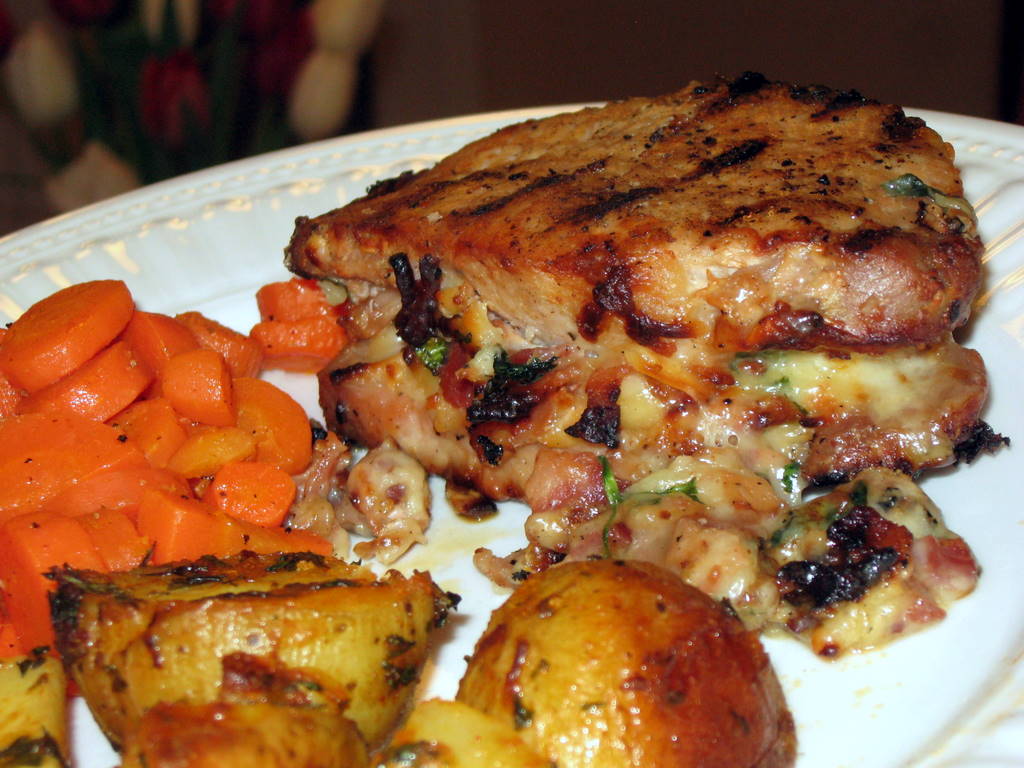 boneless stuffed pork chops