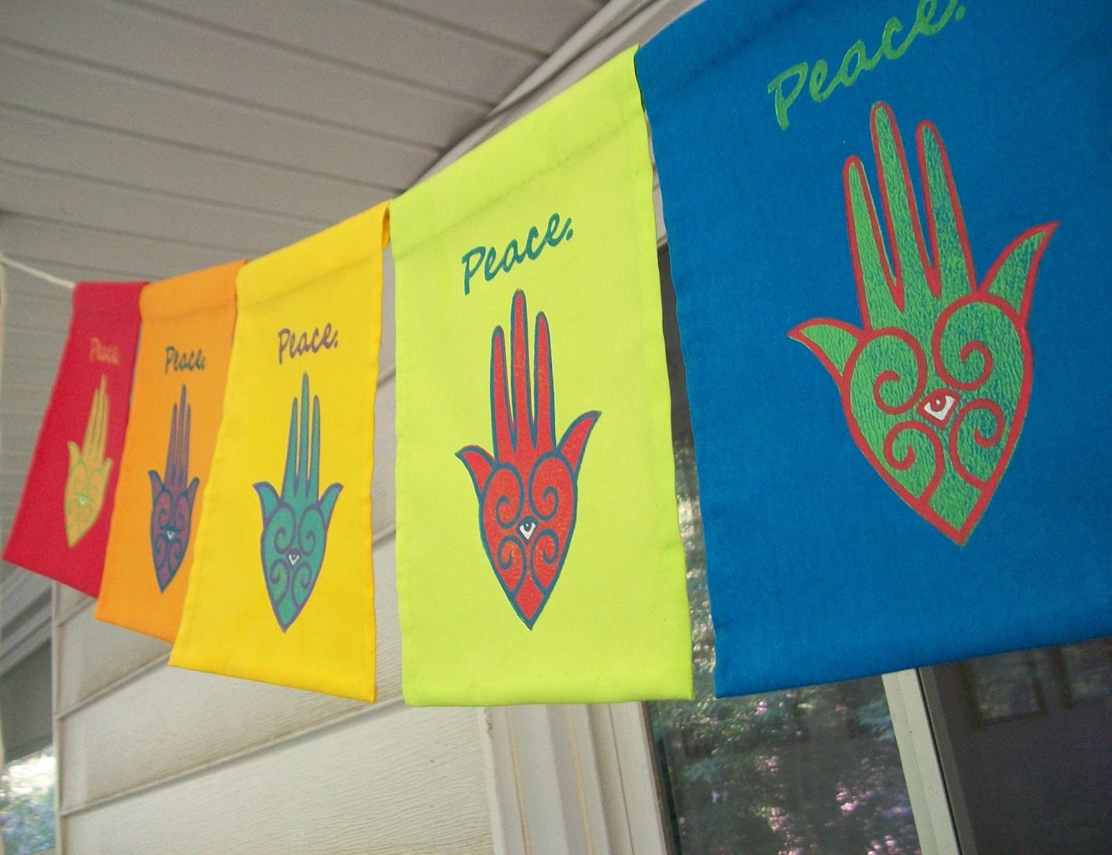 http://4.bp.blogspot.com/-2LCVAz0Ryec/UFxnN-xFldI/AAAAAAAADik/YbYkVJGe8yM/s1600/flags+4.jpg