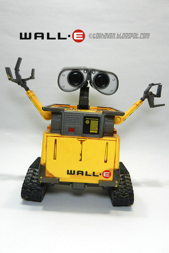 wall e robot toyhaven thinkway toys 2008 transforming wall e robot figure wall e robot toyhaven thinkway toys 2008 transforming wall e robot figure
