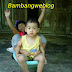 Foto Anak Lucu Bermain dengan Ember