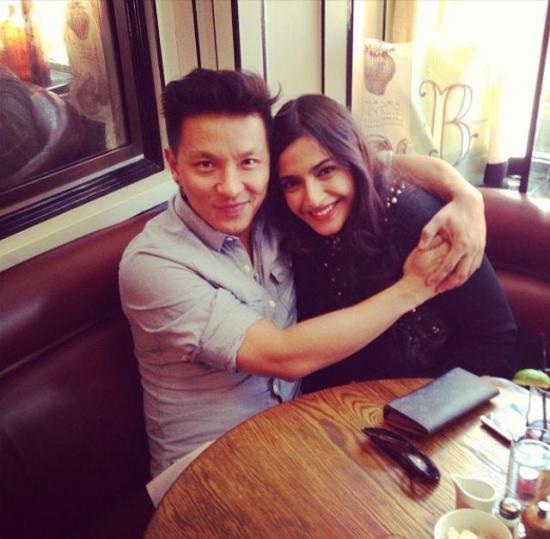 Kapoor - Sonam Kapoor with designer Prabal Gurung! Sonam+Kapoor+was+spotted+with+designer+Prabal+Gurung+in+New+York