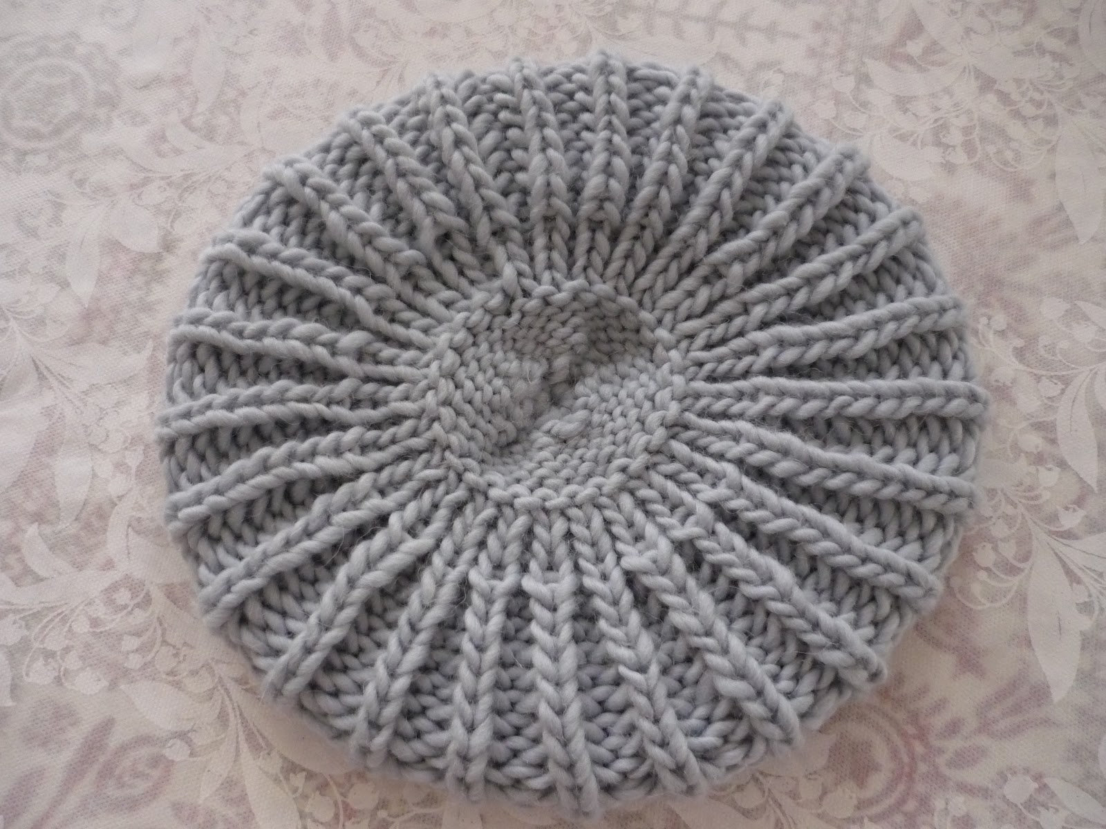 Cose Di Lana Fatte A Mano Cappello A Coste Punto Brioche Cappelli Di Lana Motivi Per Cappelli Cappelli