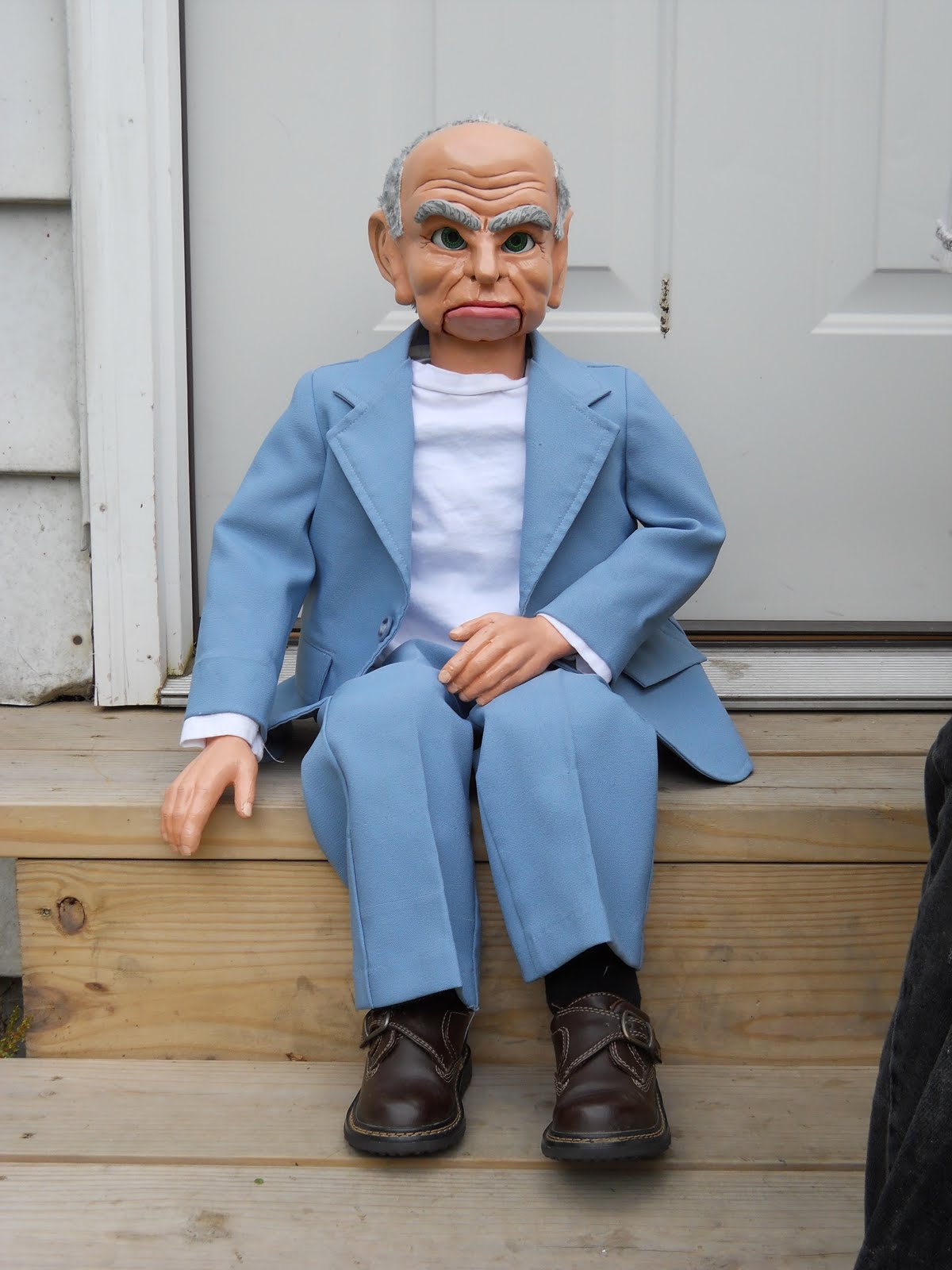 Vent Into The Mic Three's company