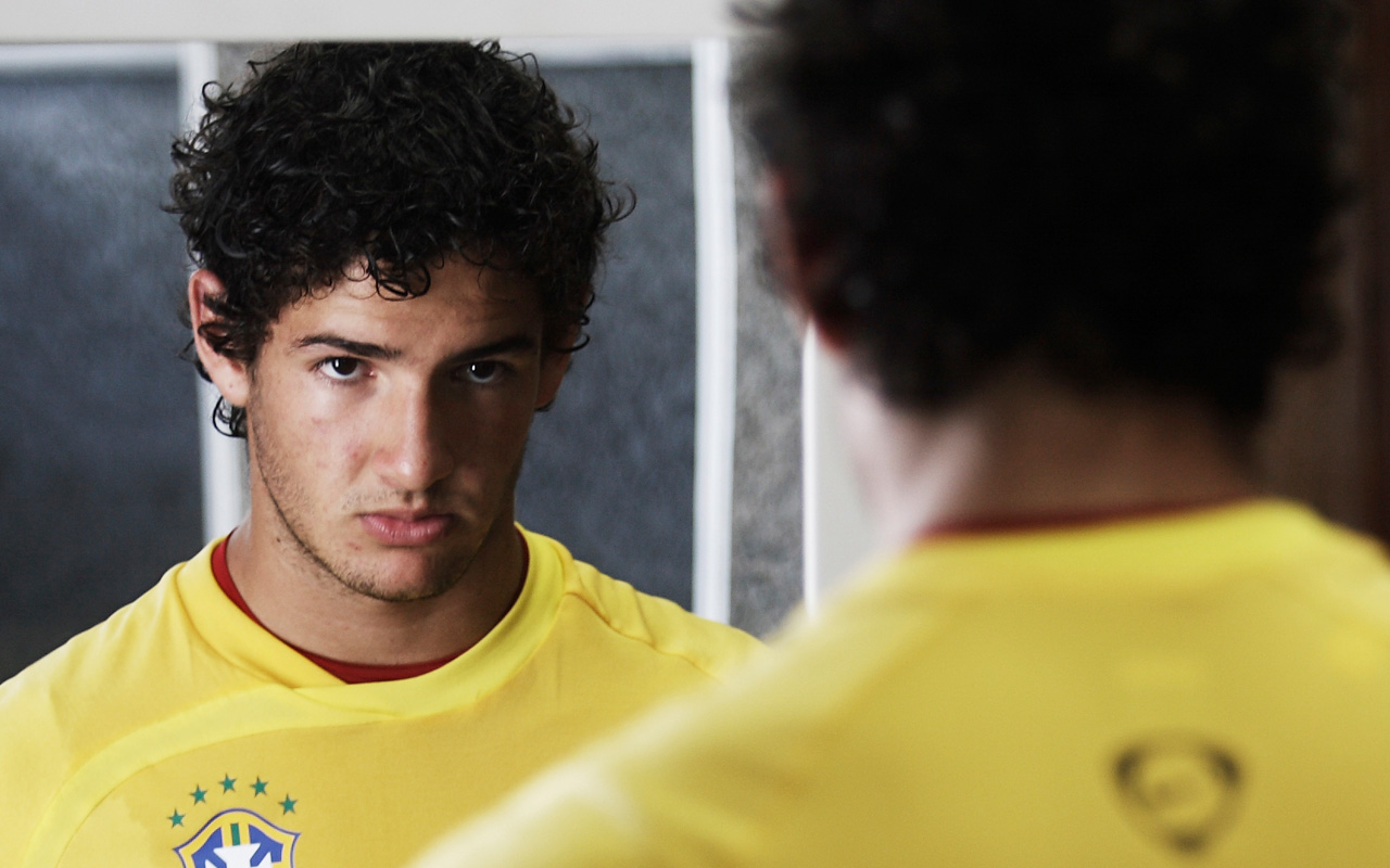 Top Sports Players: Alexandre Pato Pictures-Images1280 x 800