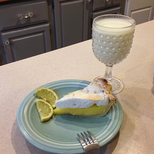 Hey, Mom! What's For Dinner? Lemon Meringue Pie with Shortbread Crust