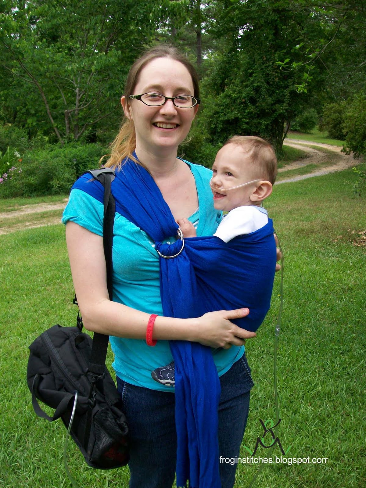 Frog In Stitches DIY babywearing sling