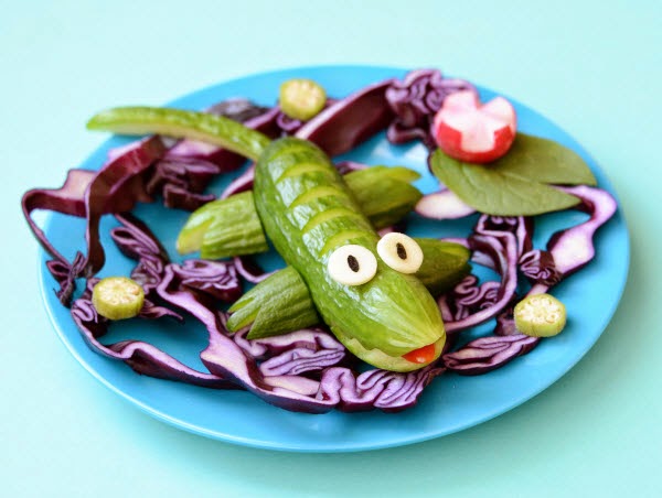 On ne joue pas avec la nourriture!!! quoique!!!   - Page 8 Entrée-légumes-enfants