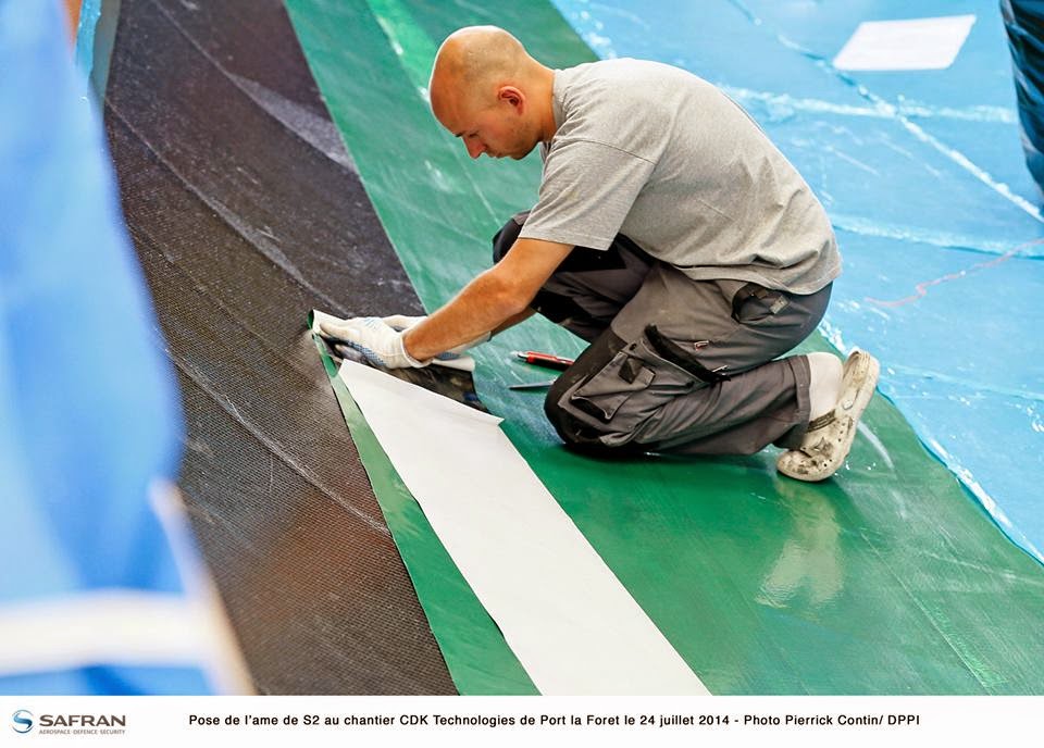 Le futur IMOCA Safran de Morgan Lagravière en pleine construction. Le futur IMOCA Safran de Morgan Lagravière en pleine construction.