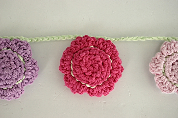 FREE Summer Flower Bunting Crochet Pattern:: – Felted Button