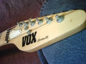 Craigslist Vintage Guitar Hunt: Vox Custom 25 Electric in ...