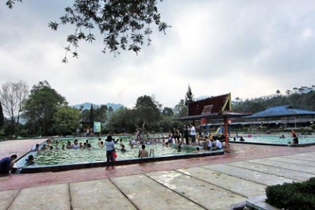 ramai air panas walini