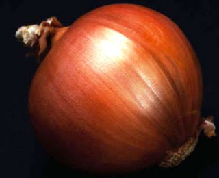 Red Onion Treatment for Age Spots Red oinion one of the various natural remedy for age spots