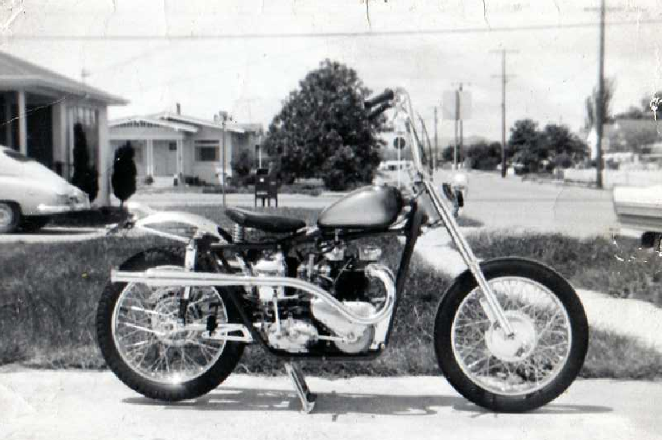 http://4.bp.blogspot.com/-2WhBAxxdHMs/U8fiHbfsKrI/AAAAAAAAv4k/GXlUw6obe5g/s1600/Ray%27s+Triumph+Chopper+Circa+1964.png
