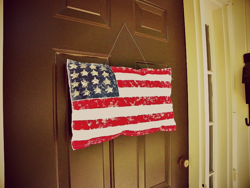 Southern Traditions Boutique Canvas Flag.........