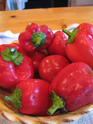 red bell peppers photo, picture of red peppers