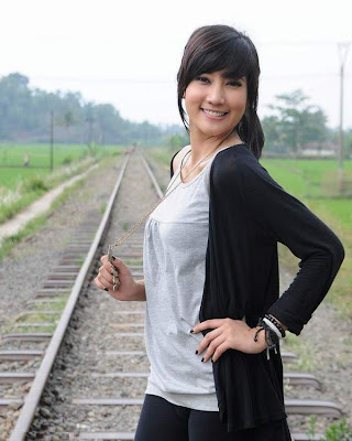 foto hot Adelia Rasya