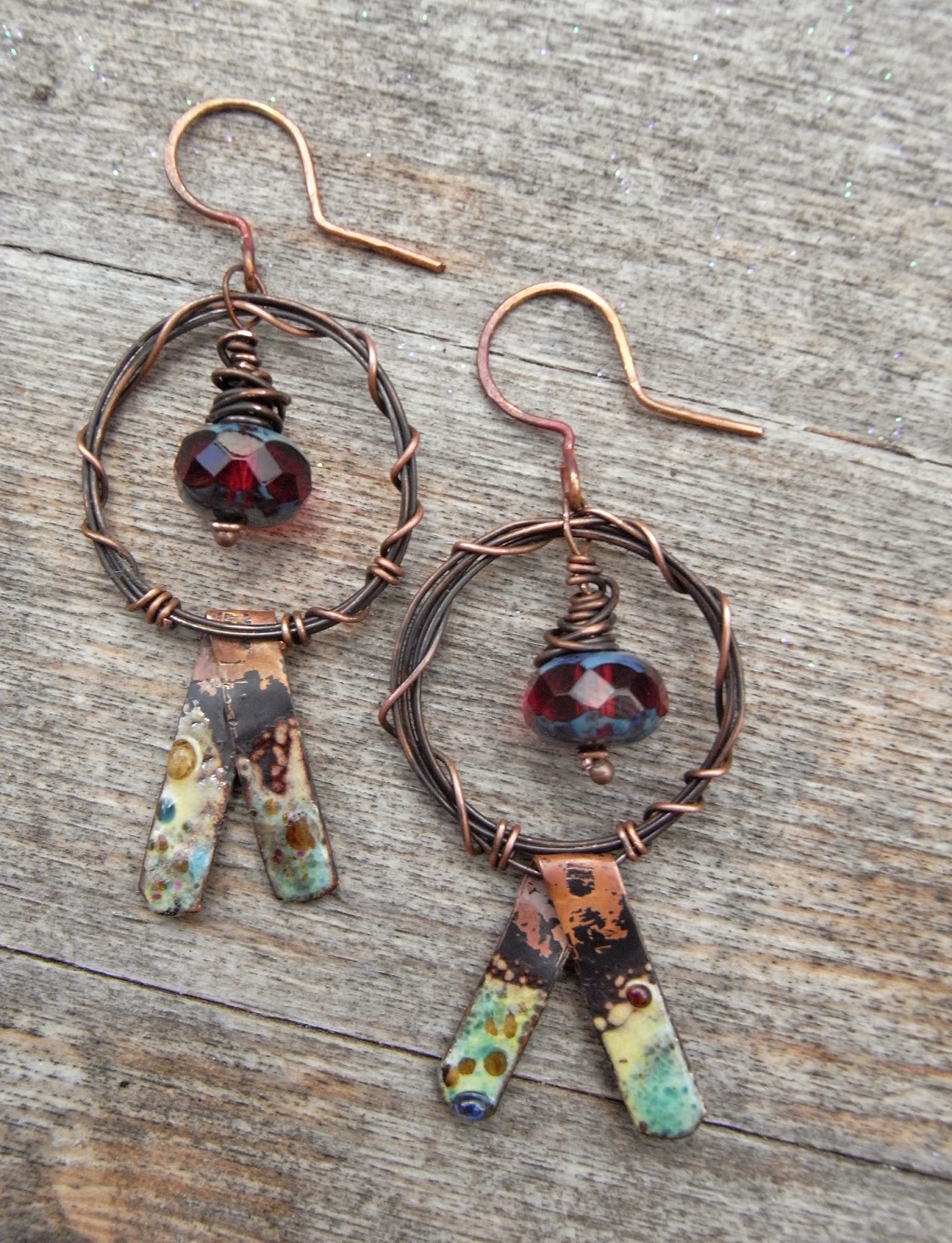 saraccino "Tribal dance " Earrings for the bead hoarders blog hop