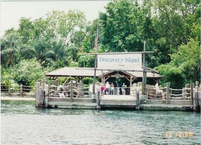 Daily Pixie Dust Throwback Thursday 5 14 15 Discovery Island