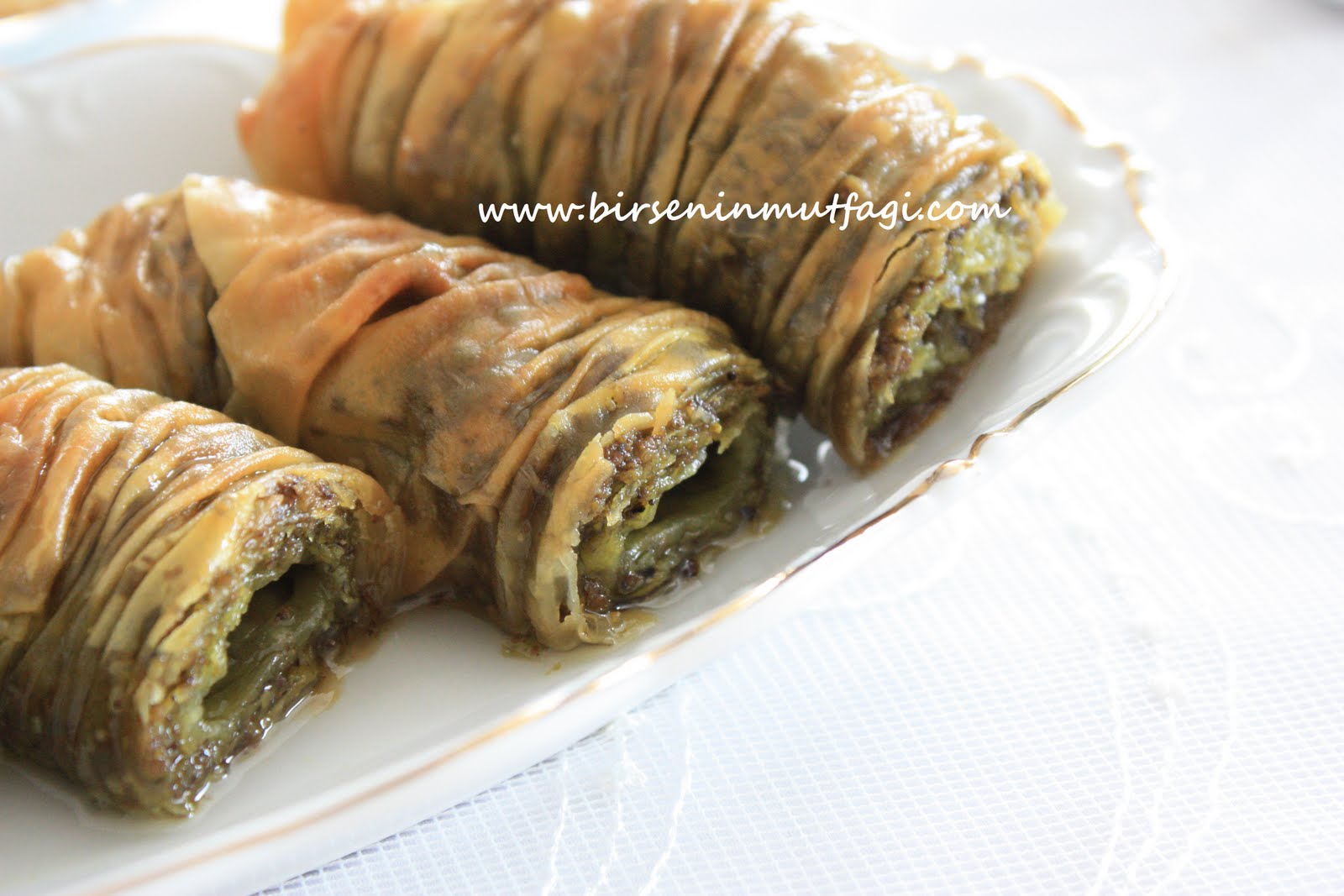 Kocakarı Gerdanı Tarifi Kocakarı Gerdanı Tarifi
