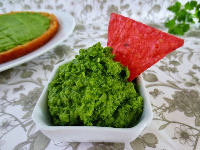 Poor and Gluten Free (with Oral Allergy Syndrome) GF, Vegan Sweet Pea Spread and Dip + Avocado