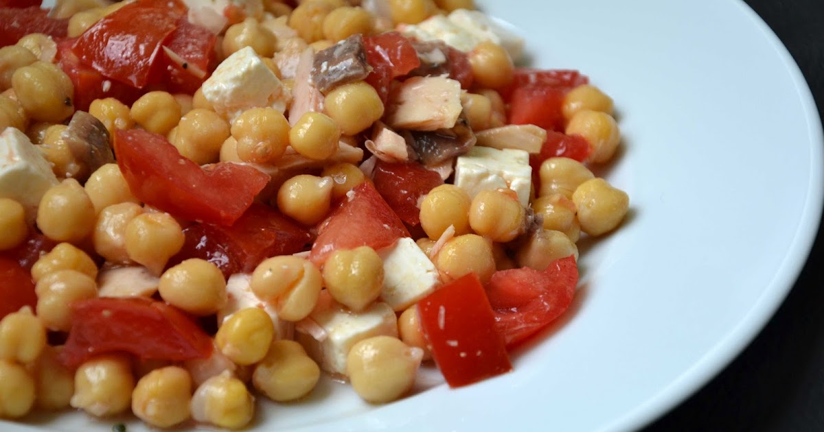 idomundua ENSALADA DE GARBANZOS, TOMATE Y QUESO