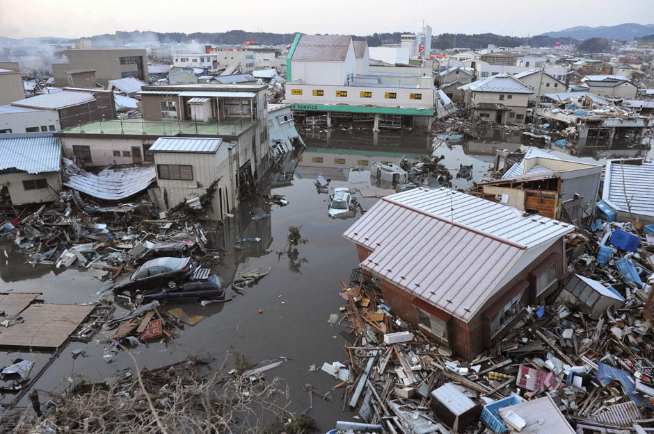 Tsunamis in japanese history