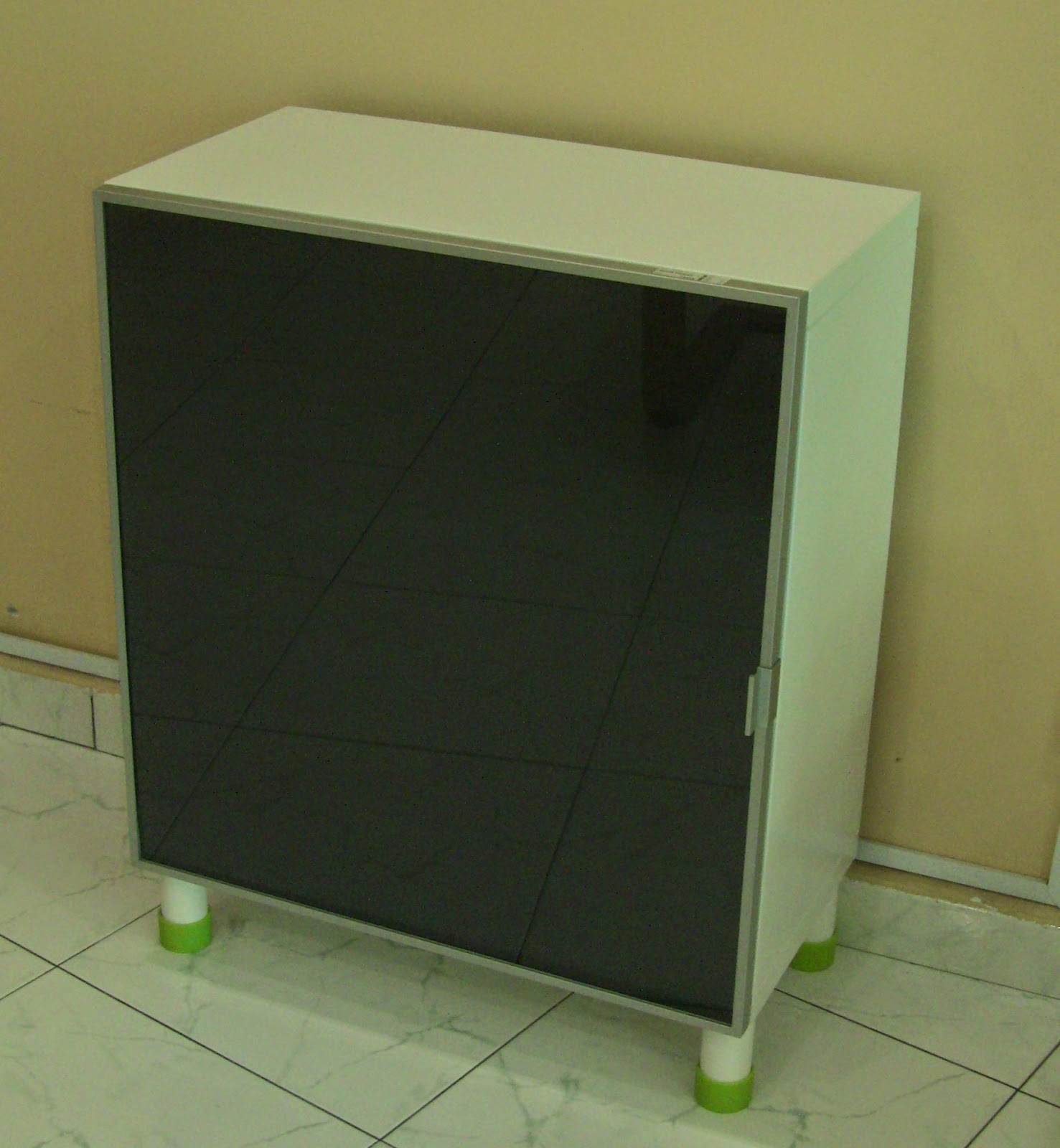 Fish, Plants, and Hamsters Turning Ikea into a viable Aquarium