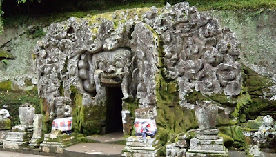 goa gajah goa gajah