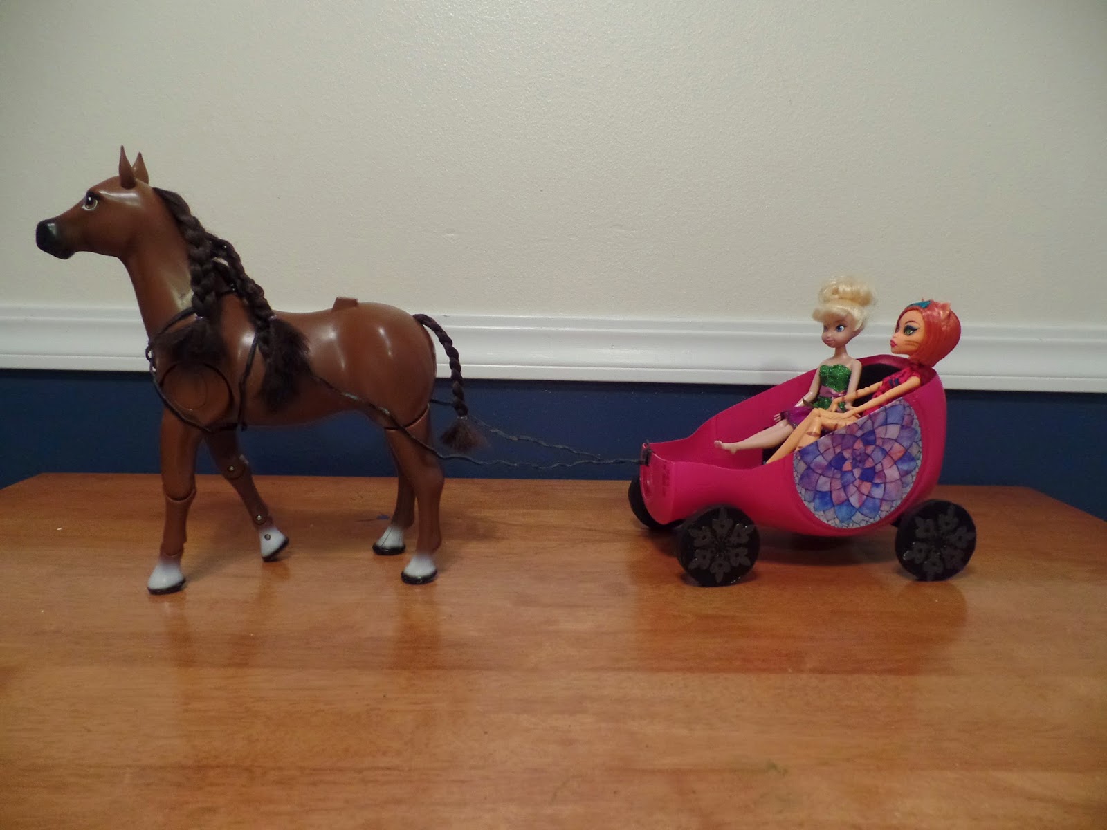 doll horse and carriage