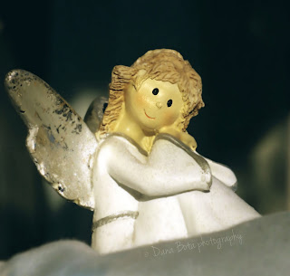 beautiful angel ceramic decoration