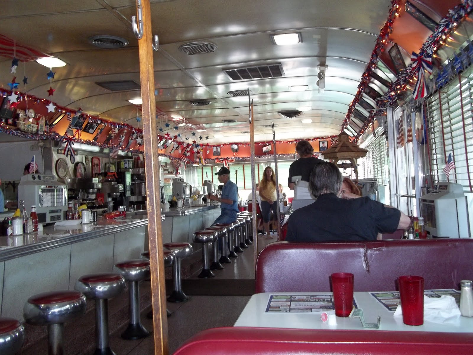 Pure Country Living JENNIES DINER REVIEW LANCASTER,PA