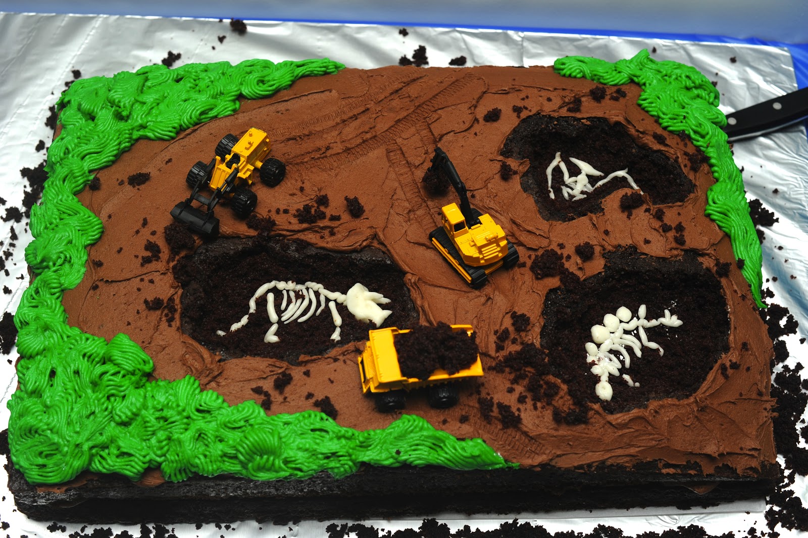 mama makes from scratch not your typical dinosaur cake